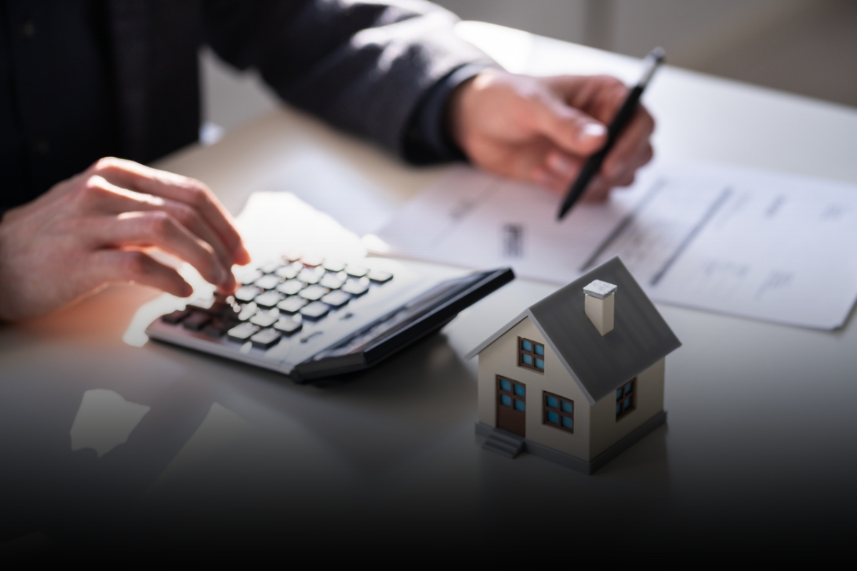 How does the court divide property in a North Carolina divorce?