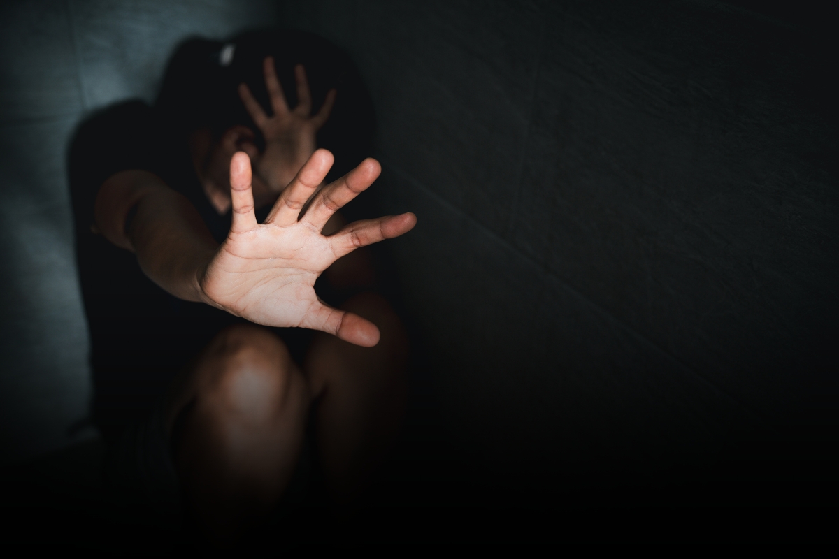 What happens if you violate a domestic violence no-contact order in North Carolina?
